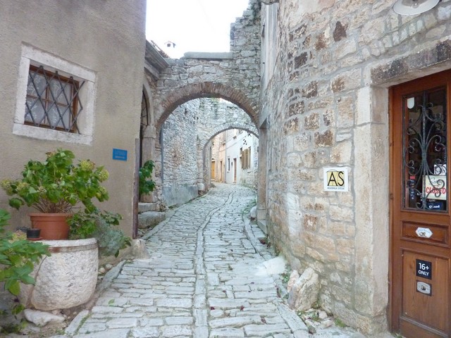 [Rozmiar: 120537 bajt�w]